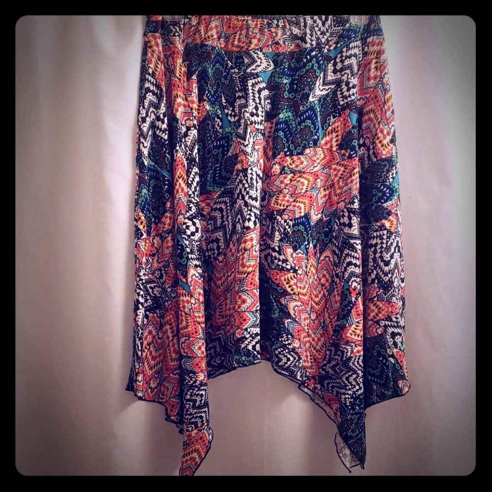 Hot Kiss Tulip hem skirt